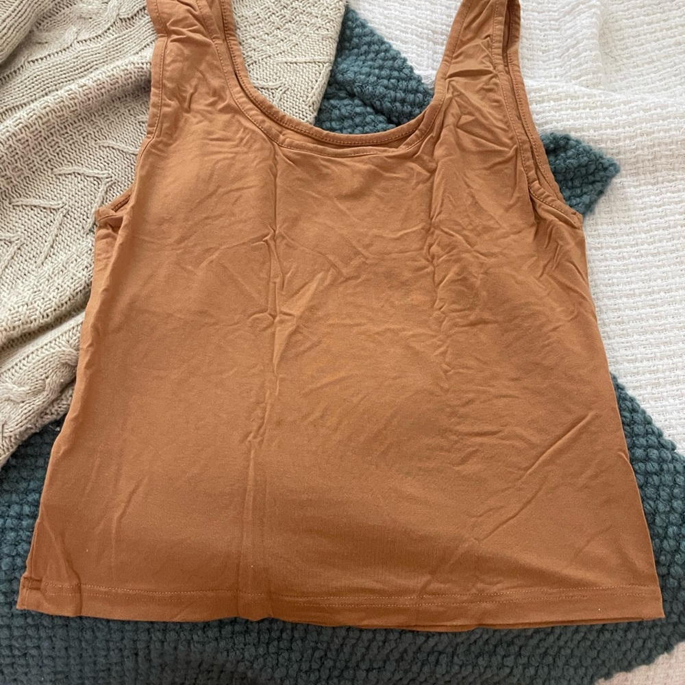 Tank top - Picture 2 of 2